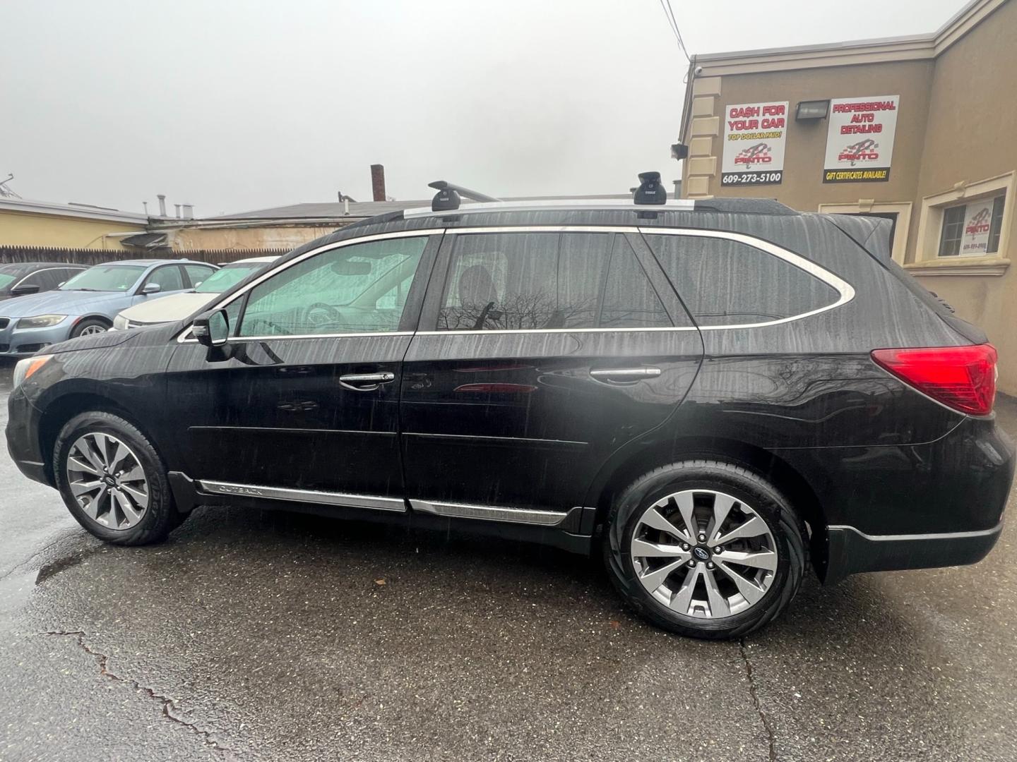 2017 BLACK /Brown Leather Subaru Outback 2.5i Touring (4S4BSETCXH3) with an 2.5L H4 DOHC 16V engine, 6A transmission, located at 1018 Brunswick Ave, Trenton, NJ, 08638, (609) 989-0900, 40.240086, -74.748085 - Photo#8